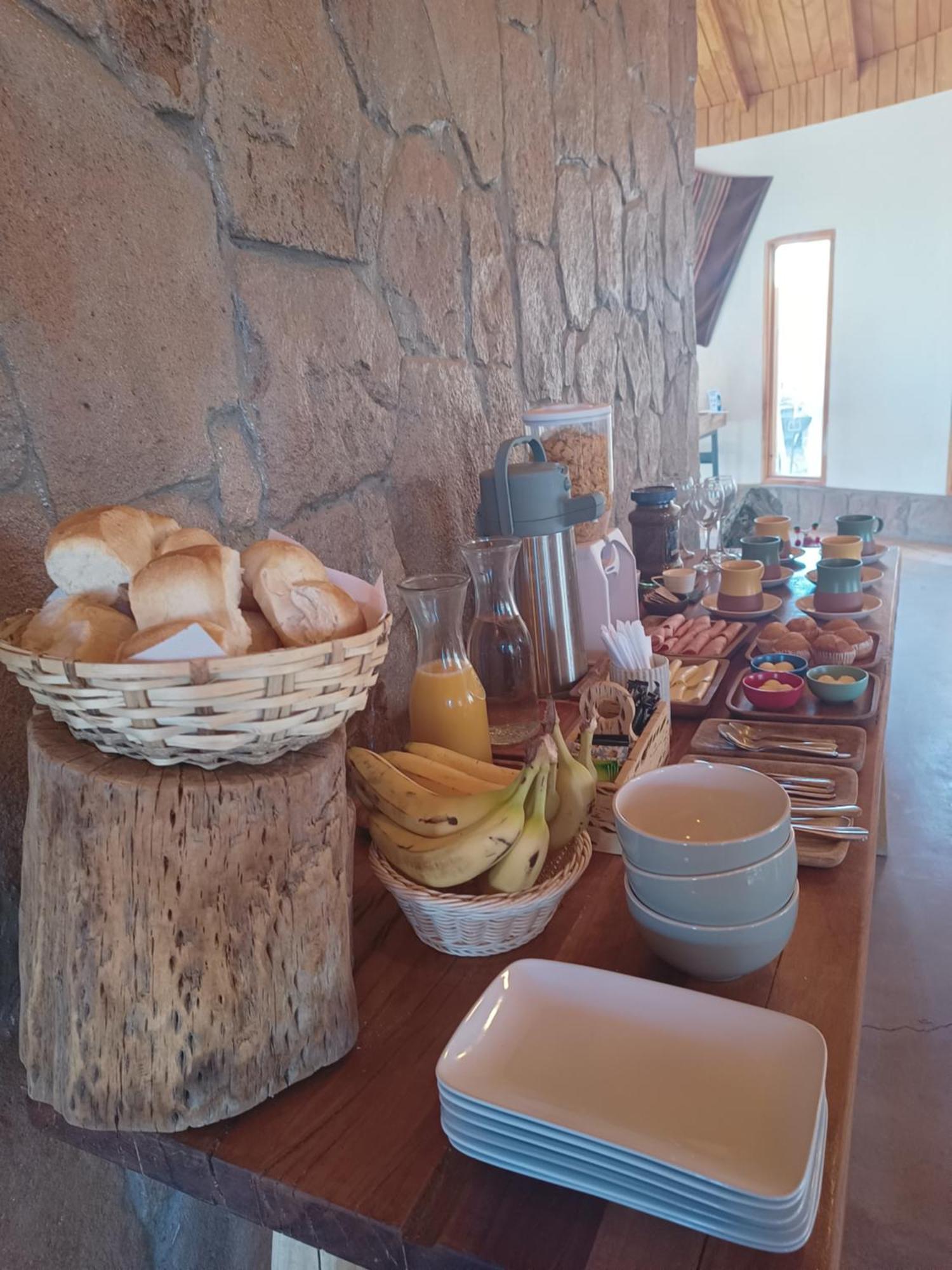 Tiunur Lodge Solor 外观 照片